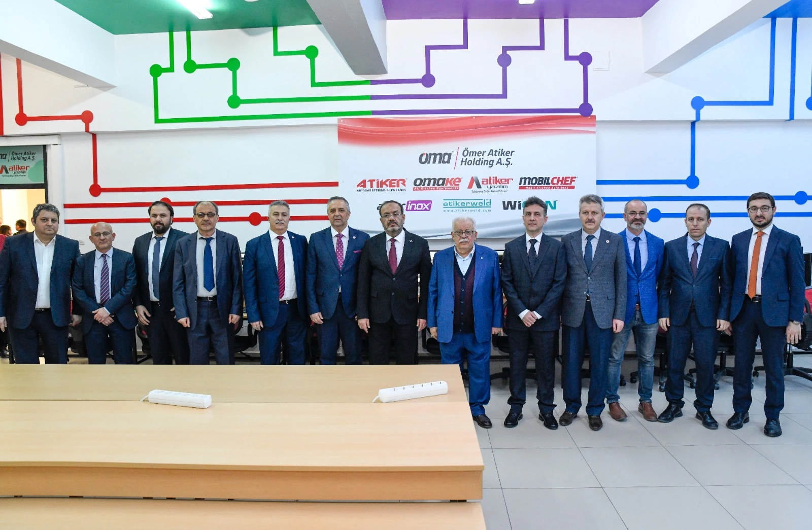 Konya'daki üniversiteye Ömer Atiker Holding A.Ş.’den bilgisayar laboratuvarı